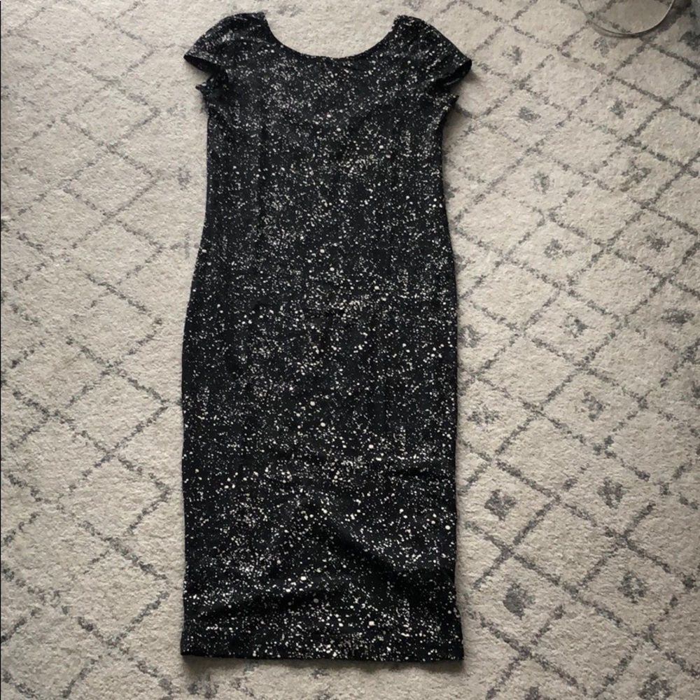 H&M hip hugging t shirt dress S